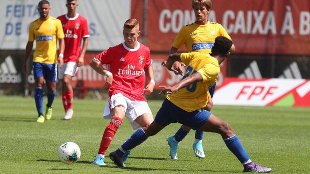 Nhận định bóng đá U23 FC Famalicao vs U23 Benfica 18h45,04/02 (Giải VĐQG trẻ Bồ Đào Nha)