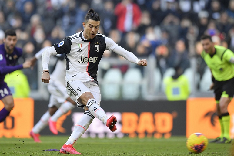 Ronaldo bước sang tuổi 35 còn tốt hơn so với... 20 Ronaldo bước sang tuổi 35 còn tốt hơn so với... 20