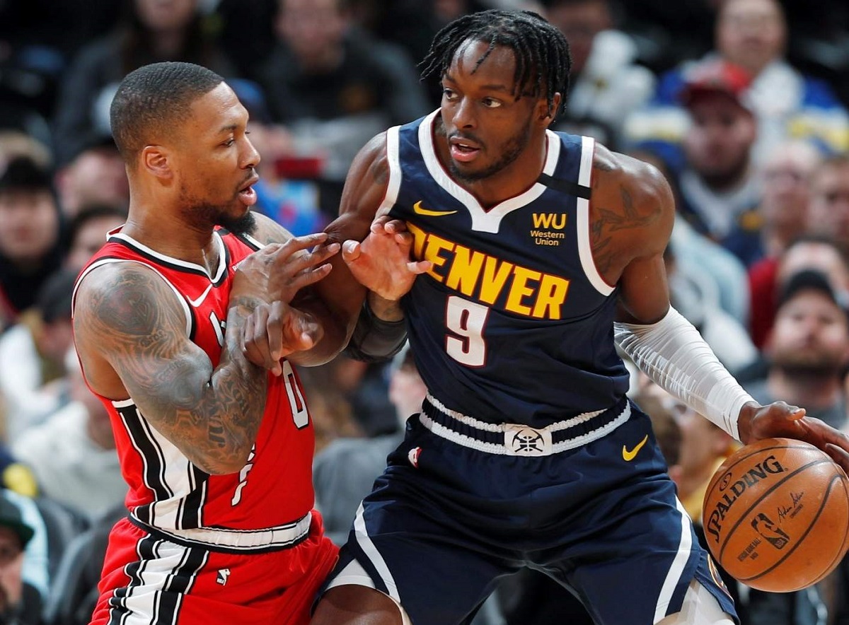 Thi đấu trên địa hình "hiểm trở", Damian Lillard đành "hóa" thành người thường