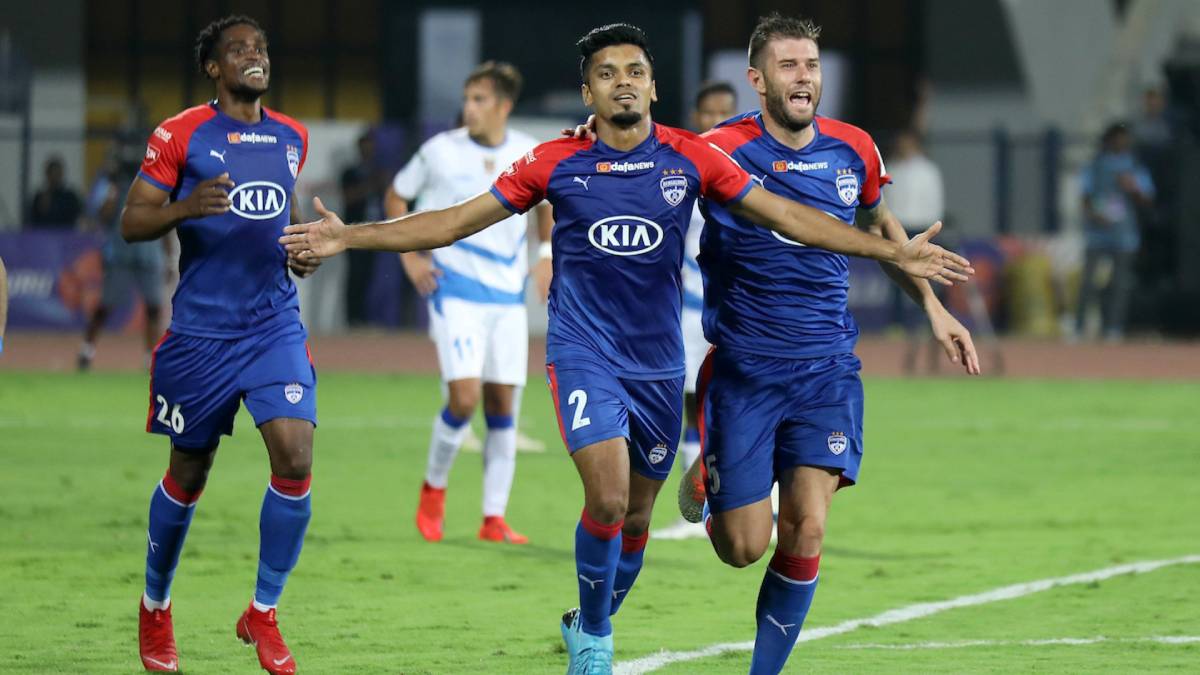 Trực tiếp Paro vs Bengaluru: Khách lấn chủ