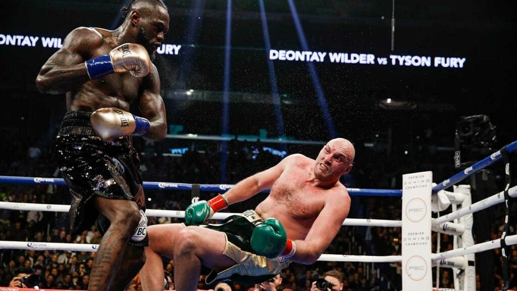 Tyson Fury: "Một là knockout Deontay Wilder, hai là ra về trên cáng cứu thương"