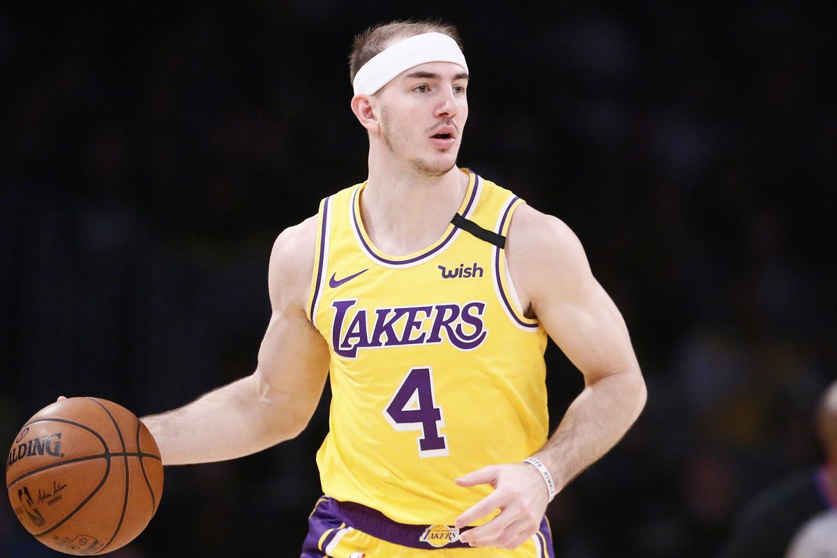 Nhiều đội NBA bất ngờ muốn có sự phục vụ của "Mamba hói"?
