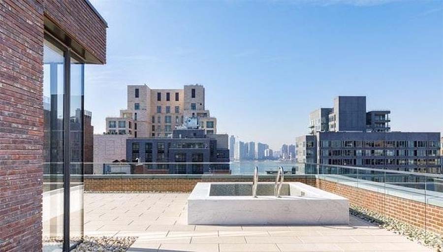 Lewis Hamilton lại rao bán Penthouse, giảm giá cực sâu nhưng vẫn muốn lời khủng