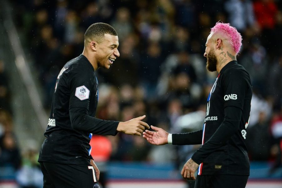Neymar nhận lương cao gấp rưỡi Mbappe và sự thống trị của PSG Neymar nhận lương cao gấp rưỡi Mbappe và sự thống trị của PSG