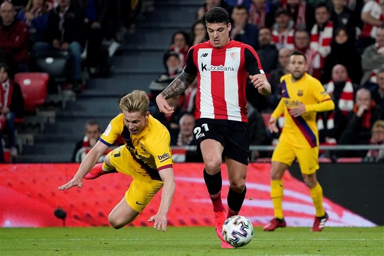 Barca và Real Madrid bị loại vì mất oan phạt đền và bàn thắng?