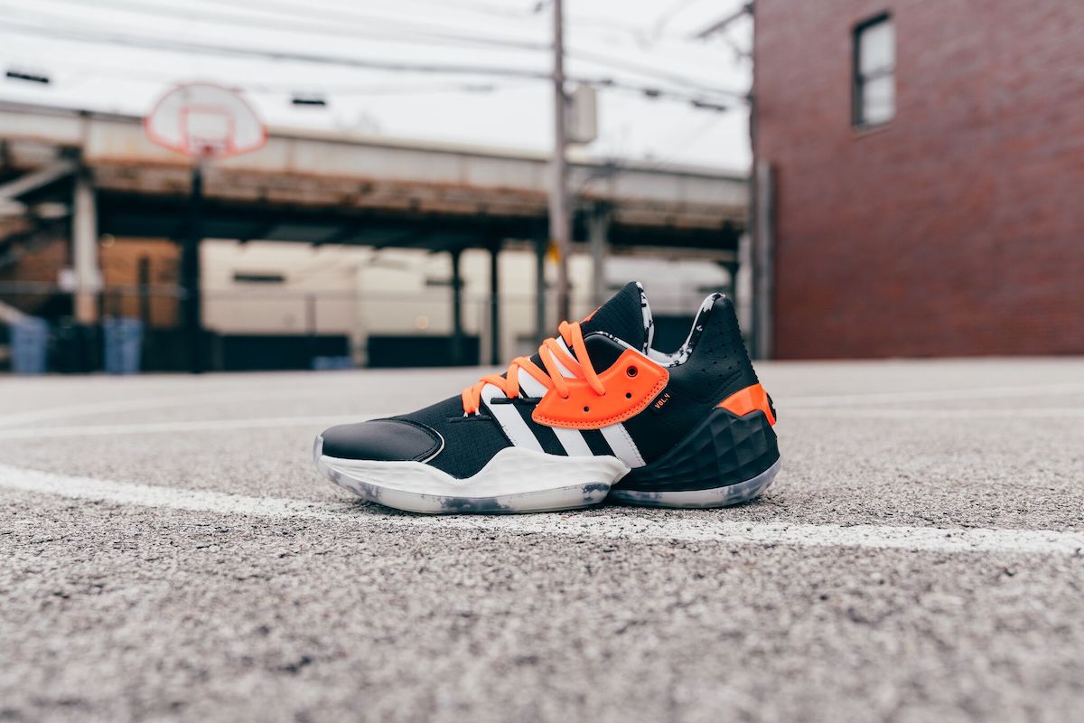 Adidas hồi sinh phiên bản giày đầu tiên của Derrick Rose với phối màu All-Star