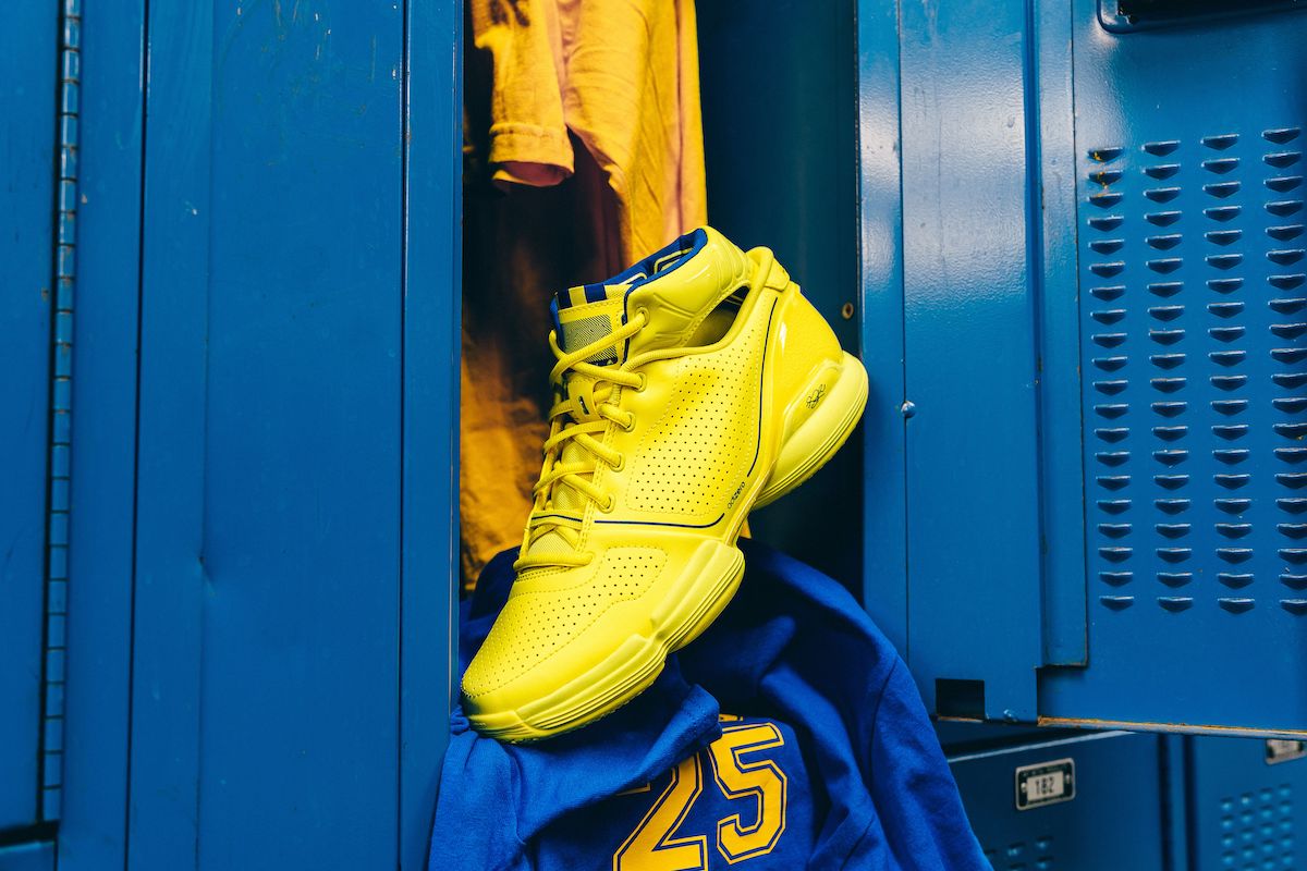 Adidas hồi sinh phiên bản giày đầu tiên của Derrick Rose với phối màu All-Star