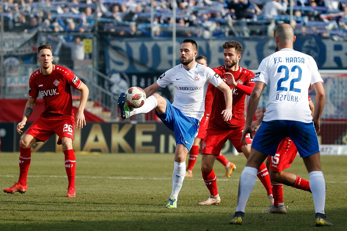 Soi kèo Carl Zeiss Jena vs FSV Zwickau, 01h00 ngày 11/02 (Bundesliga 3)