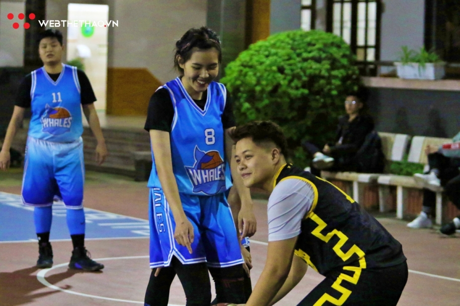 Hanoi Sisters Cup dừng bóng 8 và 24 giây tưởng niệm Kobe Bryant