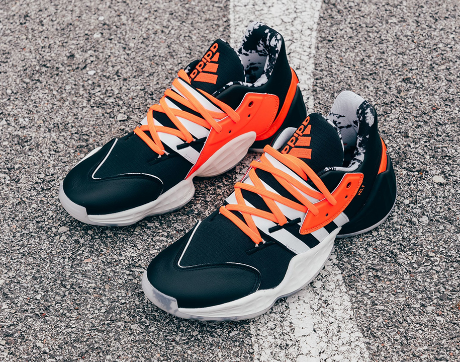 Adidas chính thức ra mắt bộ sưu tập dành riêng cho NBA All-Star 2020 Adidas chính thức ra mắt bộ sưu tập dành riêng cho NBA All-Star 2020