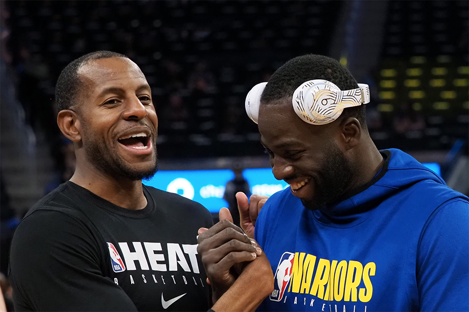 Andre Iguodala và không khí đầy cảm xúc ngày trở về gặp Golden State Warriors Andre Iguodala và không khí đầy cảm xúc ngày trở về gặp Golden State Warriors