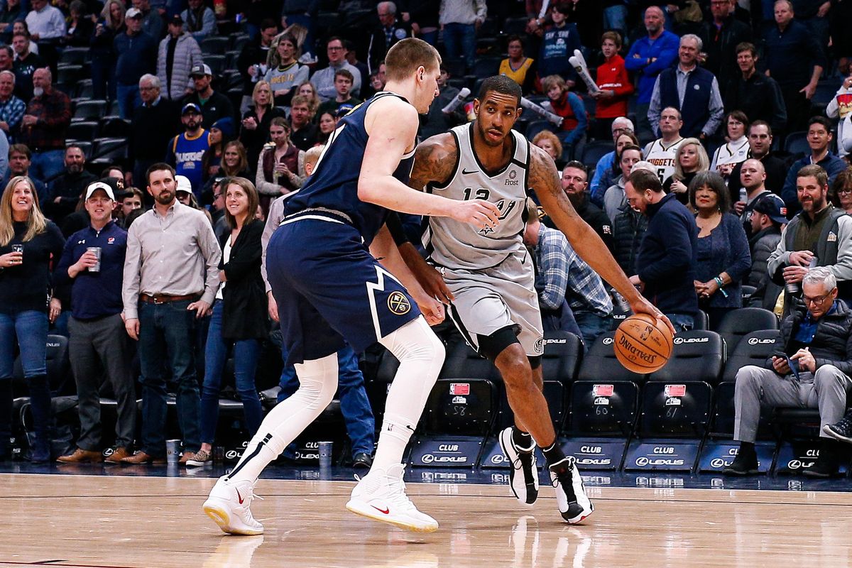 Dẫn 23 điểm, San Antonio Spurs vẫn bại trận trước Denver Nuggets