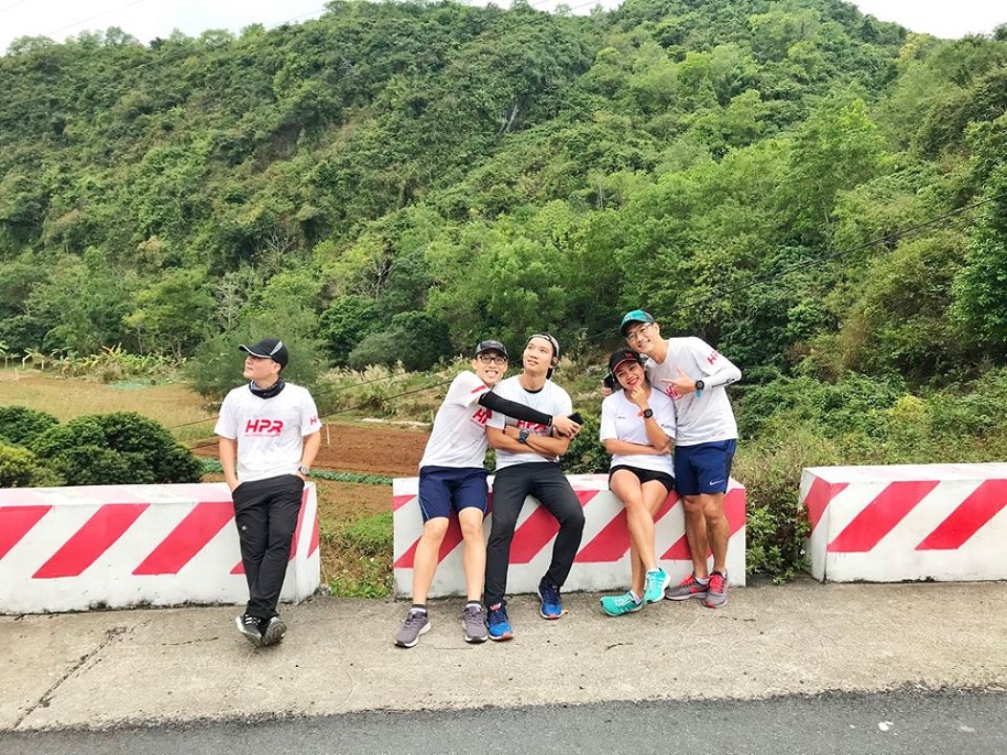 Thành viên Hai Phong Runners ra đảo Cát Bà chạy tránh dịch cúm virus corona lan rộng