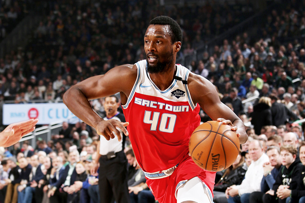 Sao NBA quyết không cắt tóc, cạo râu vì... đội thua quá nhiều