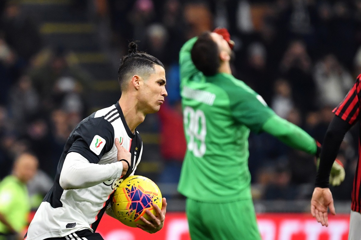 Ronaldo cứu Juventus bằng quả phạt đền gây tranh cãi trước Milan