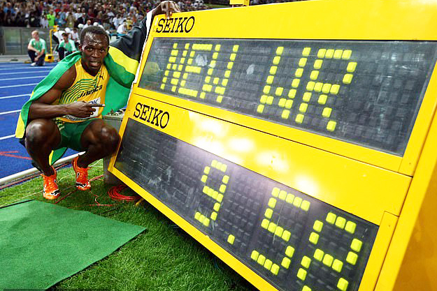 Anh công nhân Ấn Độ “nài trâu” chạy nhanh hơn Tia chớp Jamaica Usain Bolt Anh công nhân Ấn Độ “nài trâu” chạy nhanh hơn Tia chớp Jamaica Usain Bolt