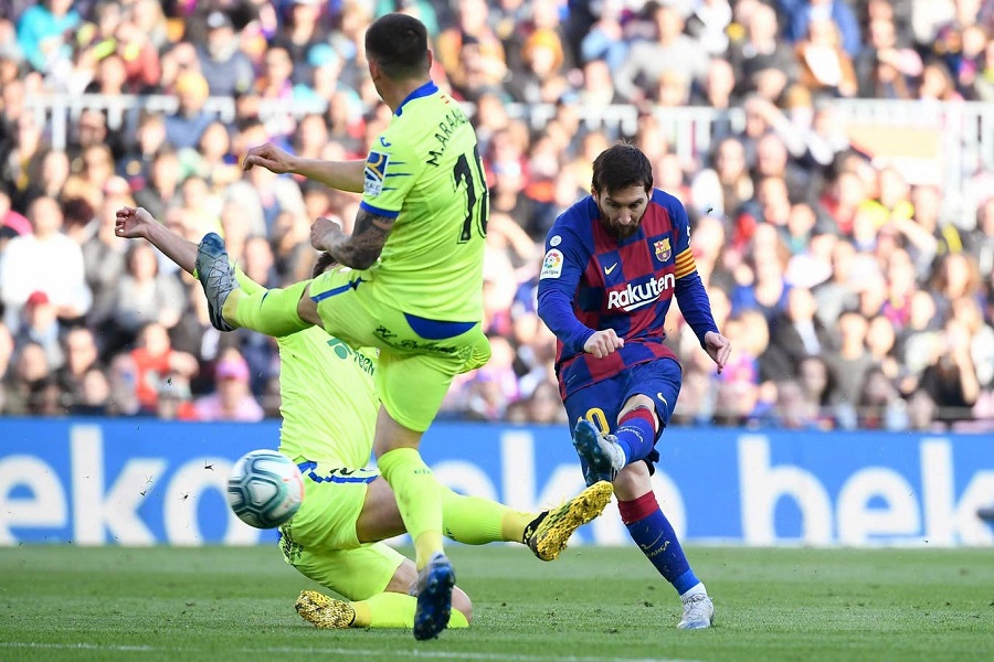 Messi trải qua chuỗi khô hạn kỳ lạ nhất với Barca sau 6 năm