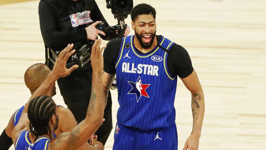 Anthony Davis thừa nhận cố tình ném trượt quả phạt cuối trận NBA All-star