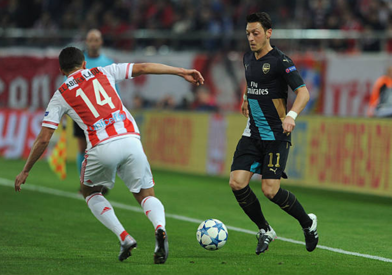Soi kèo Olympiacos vs Arsenal 03h00, ngày 21/02 (Europa League)