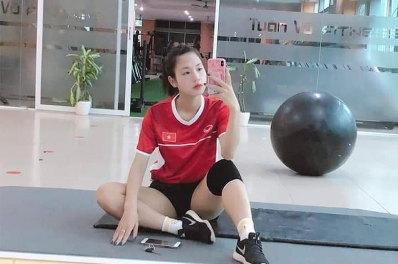 Nhan sắc nổi bật của hai nữ cầu thủ Hoàng Thị Loan và Trần Thị Duyên Nhan sắc nổi bật của hai nữ cầu thủ Hoàng Thị Loan và Trần Thị Duyên
