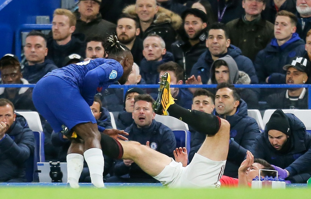MU hưởng lợi khi Maguire thoát thẻ đỏ rõ ràng trước Chelsea?