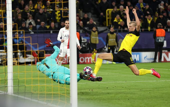 Haaland qua mặt Ronaldo kể từ khi chuyển đến Dortmund Haaland qua mặt Ronaldo kể từ khi chuyển đến Dortmund