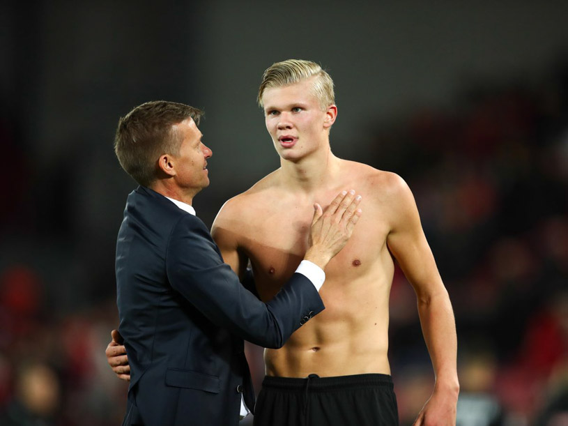 Haaland áp dụng chế độ ăn kiêng như Ronaldo để bùng nổ bàn thắng Haaland áp dụng chế độ ăn kiêng như Ronaldo để bùng nổ bàn thắng