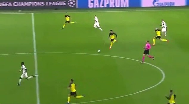 Haaland chạy nước rút gần bằng kỷ lục thế giới trong trận Dortmund vs PSG Haaland chạy nước rút gần bằng kỷ lục thế giới trong trận Dortmund vs PSG