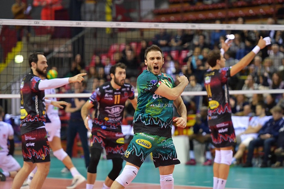 Thắng trận thứ 6 liên tiếp Perugia vững vàng ở ngôi vị số 1 bảng D Champions League Volley 2020