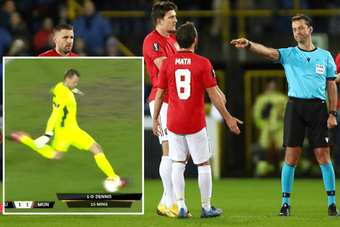 CĐV MU đòi hủy bàn thắng của Club Brugge nhưng VAR không can thiệp