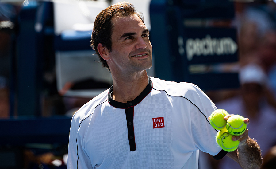 Roger Federer buộc phải bỏ Roland Garros do mổ đầu gối
