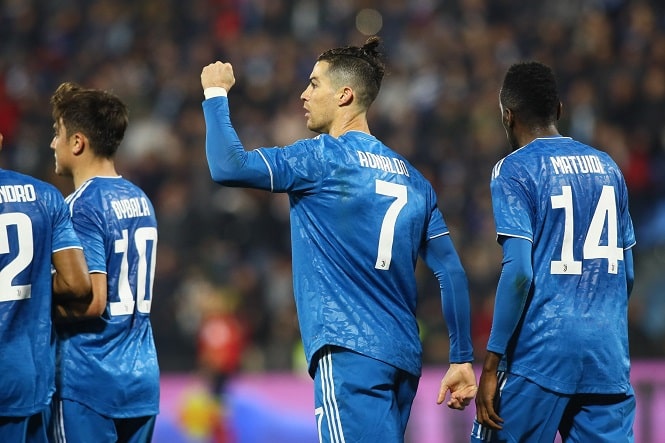 Ronaldo làm nên lịch sử với kỷ lục ghi bàn liên tiếp cho Juventus Ronaldo làm nên lịch sử với kỷ lục ghi bàn liên tiếp cho Juventus