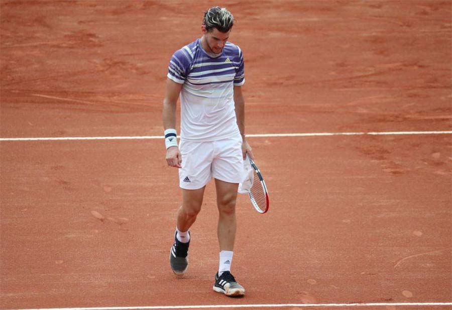 Dominic Thiem bỏ lỡ cơ hội qua mặt Roger Federer trên BXH thế giới