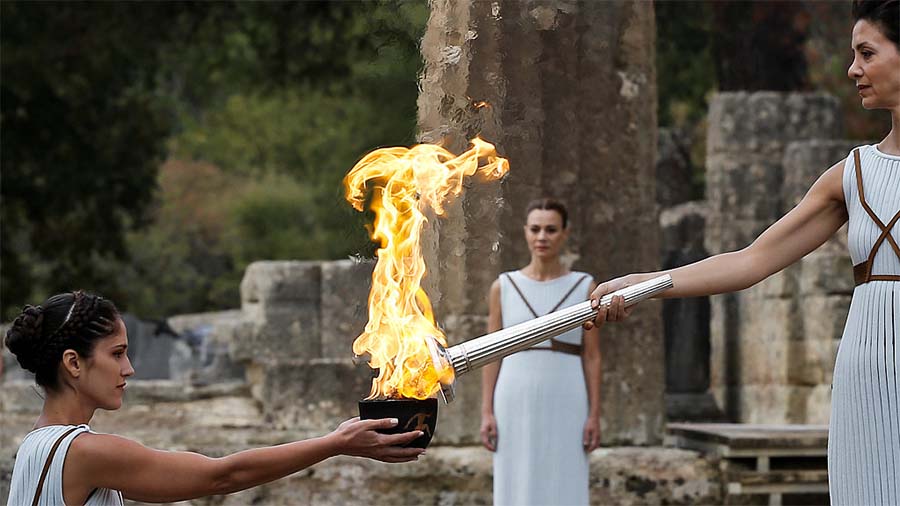 BTC Lễ rước đuốc Olympic 2020 của Nhật và Hy Lạp tìm cách chống COVID-19