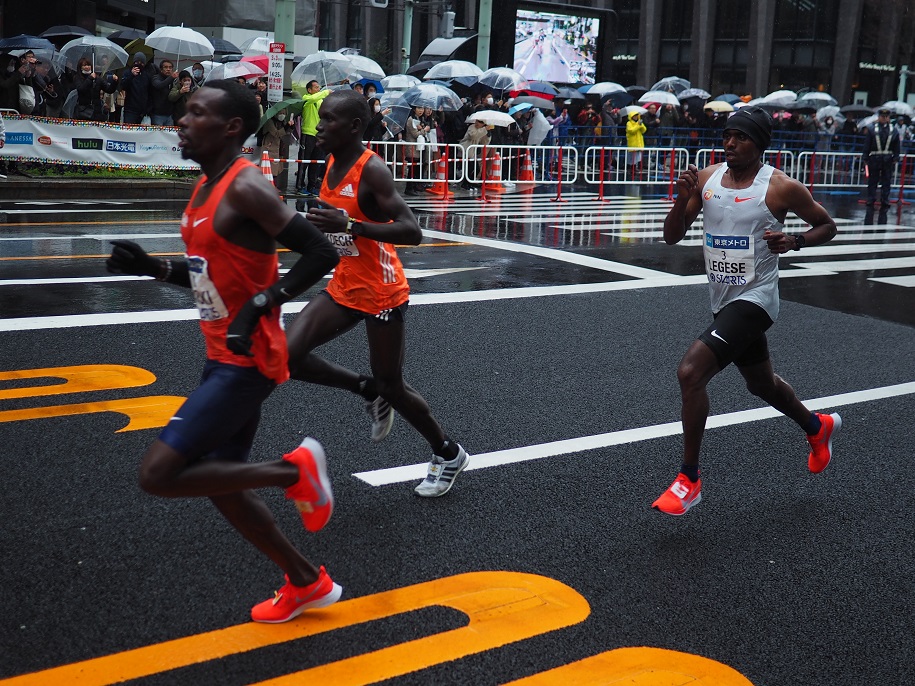 “Cosplay đeo khẩu trang chạy bộ” sẽ là hình ảnh phổ biến của Tokyo Marathon 2020
