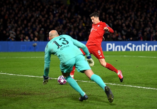 Lewandowski sánh ngang kỳ tích ghi bàn ở Cúp C1 của Ronaldo Lewandowski sánh ngang kỳ tích ghi bàn ở Cúp C1 của Ronaldo