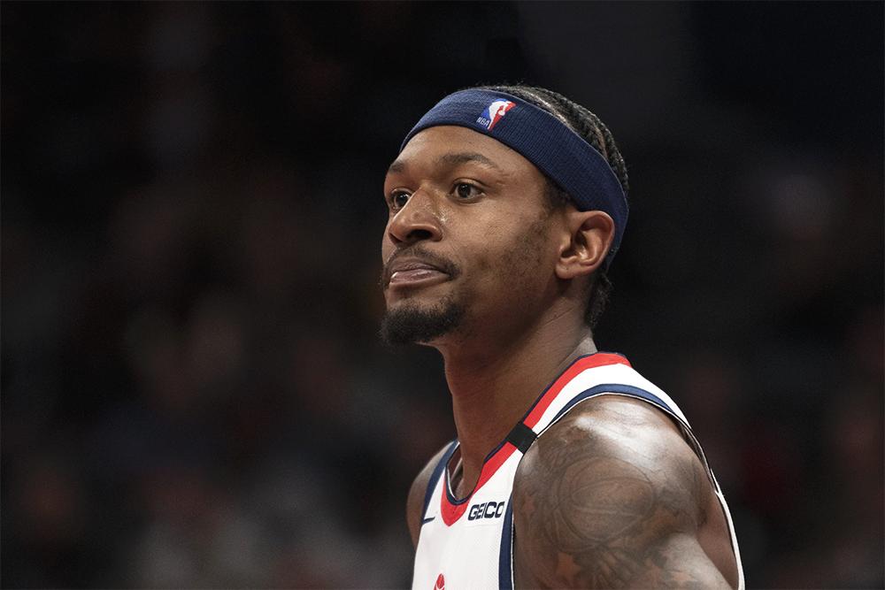 Bradley Beal tái hiện kỳ tích của Kobe Bryant nhưng lại biến thành "meme" bất đắc dĩ