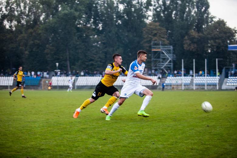 Nhận định bóng đá Hutnik Krakow vs Siarka Tarnobrzeg 17h00, 28/02 (Giao hữu)