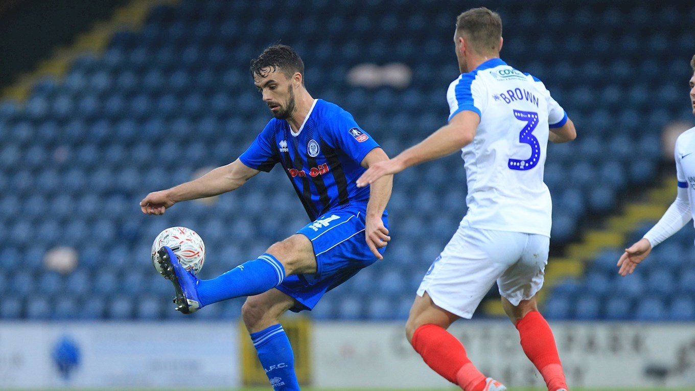 Soi kèo Portsmouth vs Rochdale 02h45, ngày 29/02 (hạng 3 Anh)