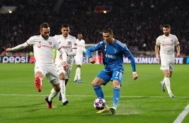 Ronaldo và Juventus trải qua kỷ lục đáng xấu hổ ở Cúp C1 trước Lyon