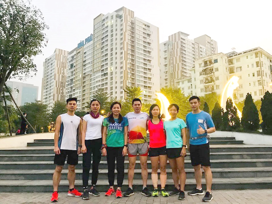 Giải chạy bị hoãn, các nhóm tăng cường giao lưu để “được chạy”