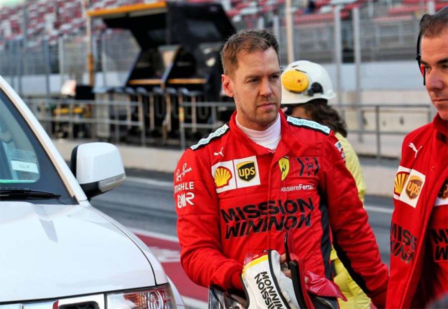 Khi đua thử, Vettel thắng dễ Hamilton