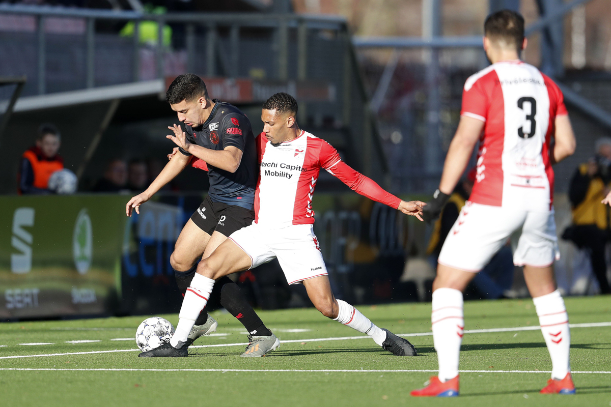 Soi kèo Sparta Rotterdam vs FC Emmen, 22h45 ngày 01/03 (VĐQG Hà Lan)