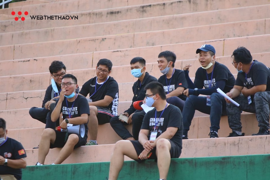 Nhiều CĐV không đeo khẩu trang đến sân xem Siêu cúp QG 2019