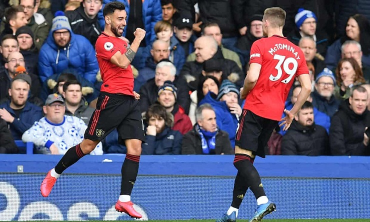 CĐV MU đòi bán một cầu thủ sau khi Bruno Fernandes ghi bàn