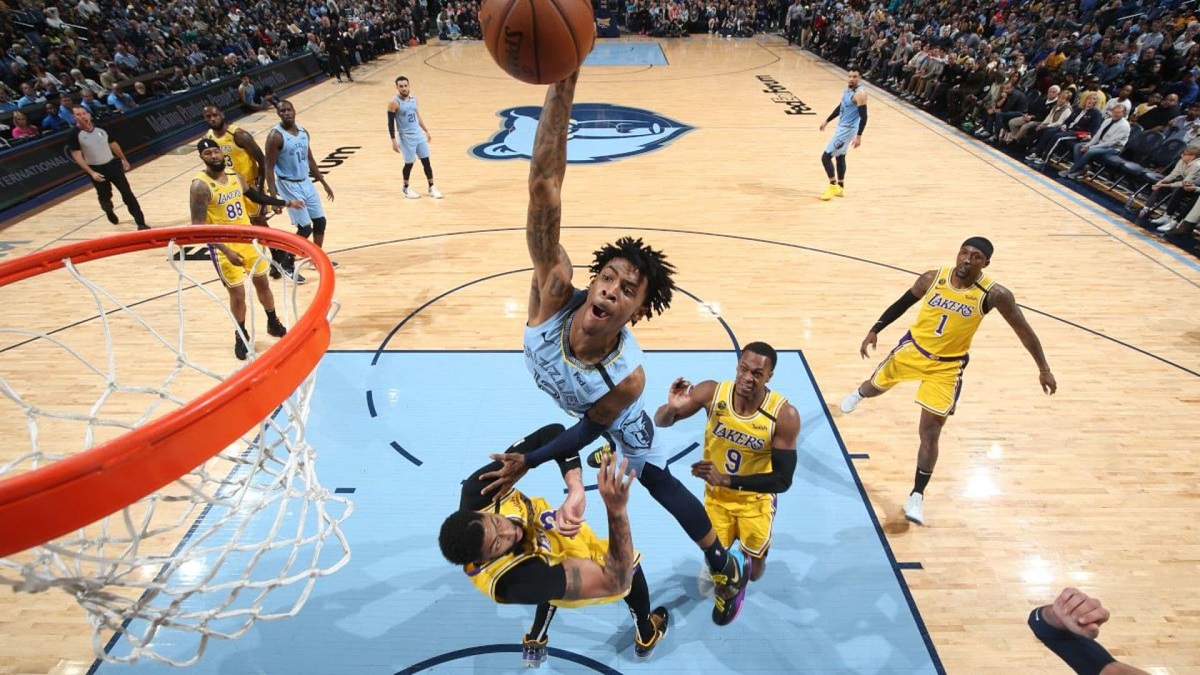 Suýt chấm dứt sự nghiệp Anthony Davis, Ja Morant thổi bay Lakers trong chiến thắng đậm đà