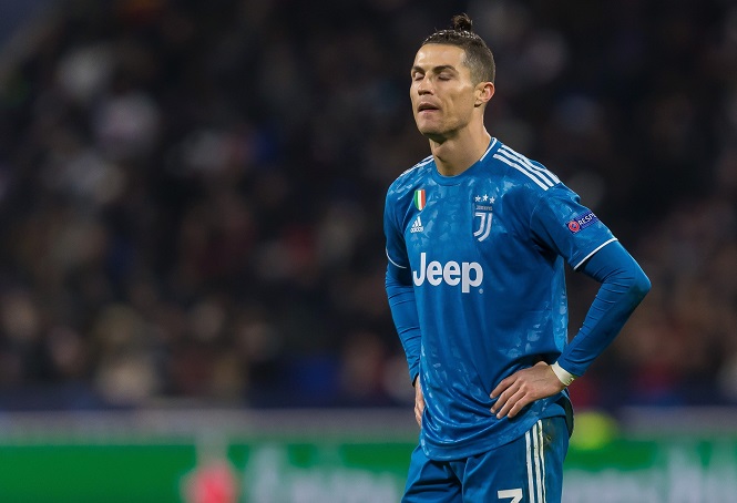 Ronaldo và đồng đội ở Juventus có nguy cơ phải kiểm dịch virus corona