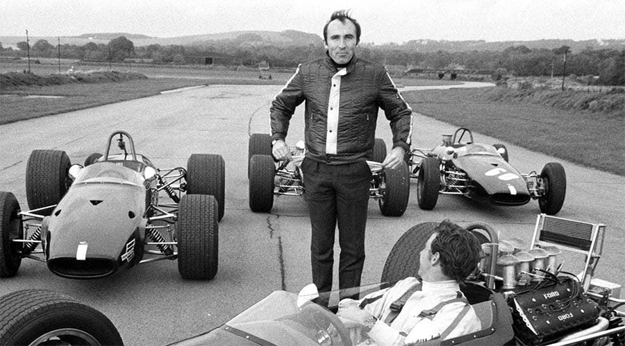Sếp Formula One nổi giận vì cách nhìn phụ nữ cổ lỗ sĩ