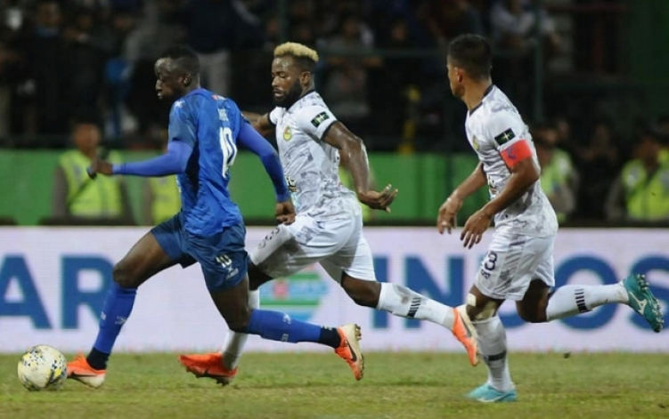 Trực tiếp TIRA Persikabo vs Arema: Hứa hẹn kịch tính