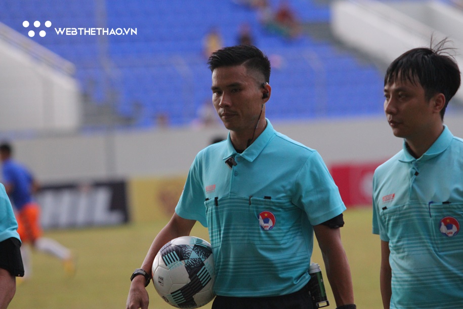 77% trọng tài V.League mắc lỗi, ông Dương Văn Hiền cho lãnh đạo VPF ngồi trên chảo nóng